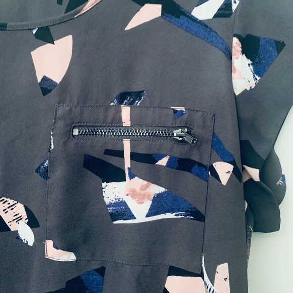 Reitmans Grey Blouse modern pattern Size XL - Picture 4 of 7